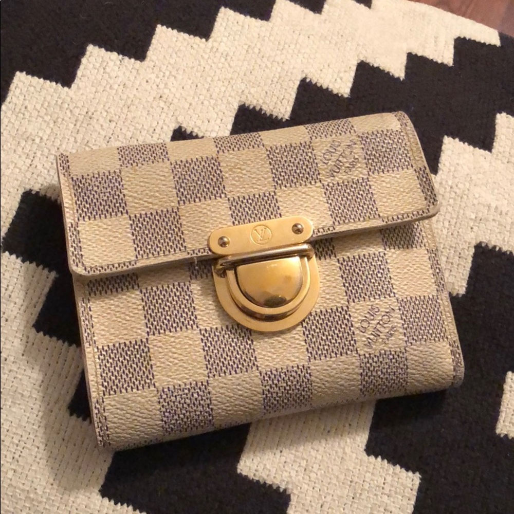 LOUIS VUITTON Damier Azur Wallet